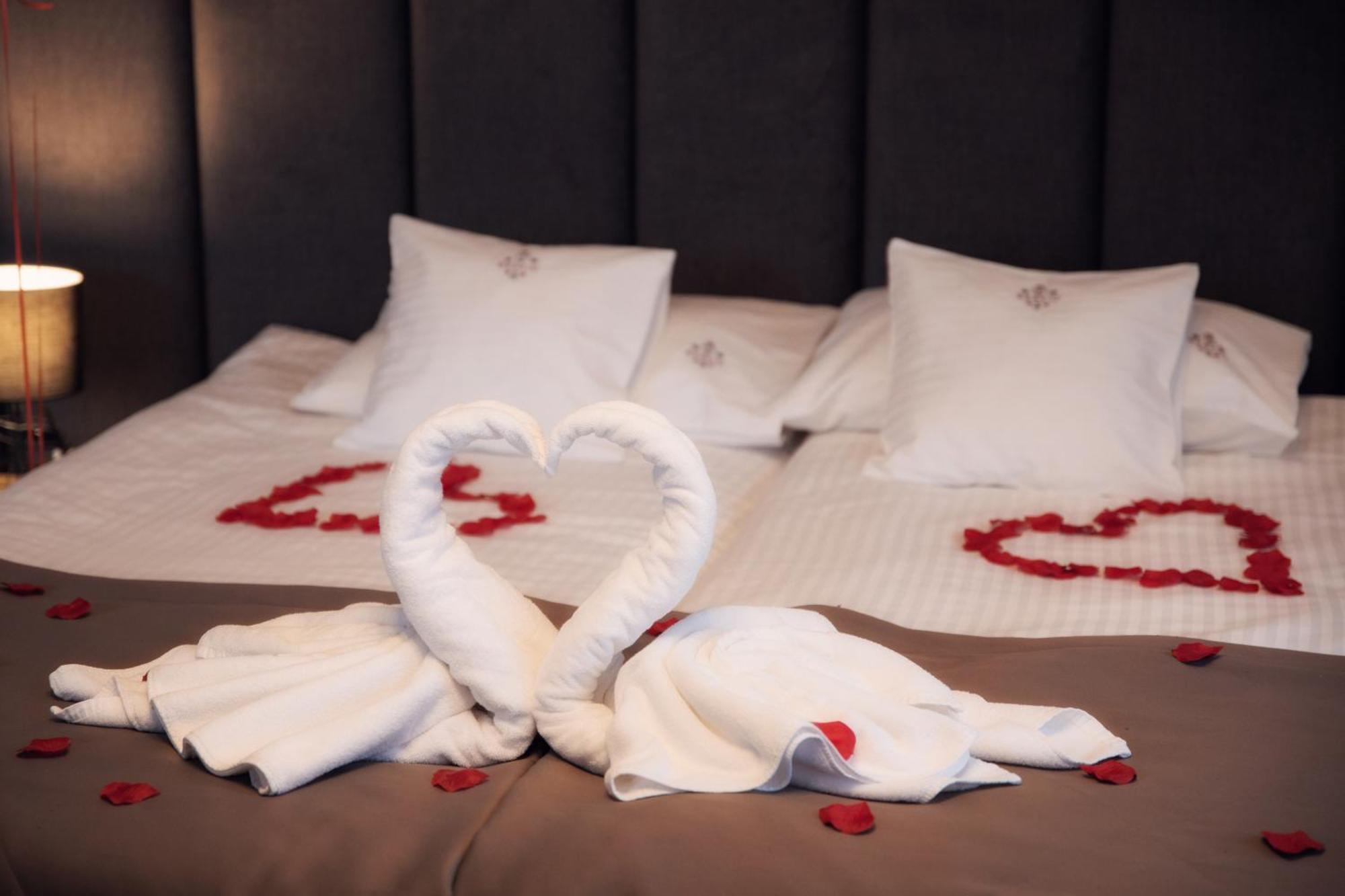 Hotel Beskid Balneo Medical Resort & Spa Piwniczna-Zdroj Dış mekan fotoğraf
